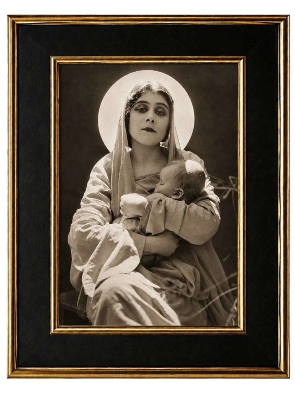 Vintage occult girl